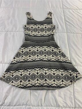 Pre loved H&M dress womens size 4